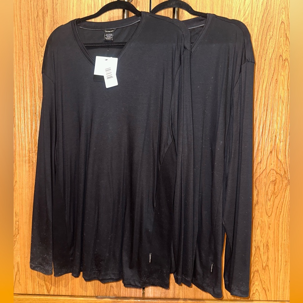 (Set of 2) long sleeve, Calvin Klein, black T-shirts (brand new)